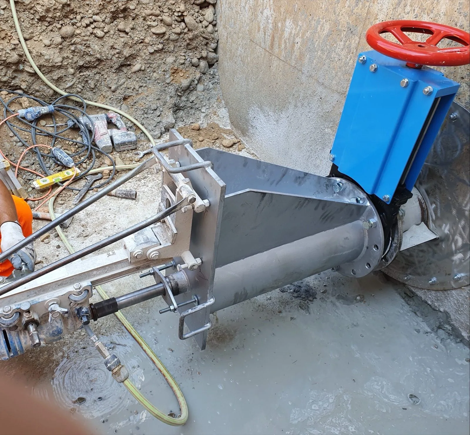Fori a Tenuta Stagna — cantiere EDILSERVICE n. 3, Carotaggio nel Nord e Centro Italia