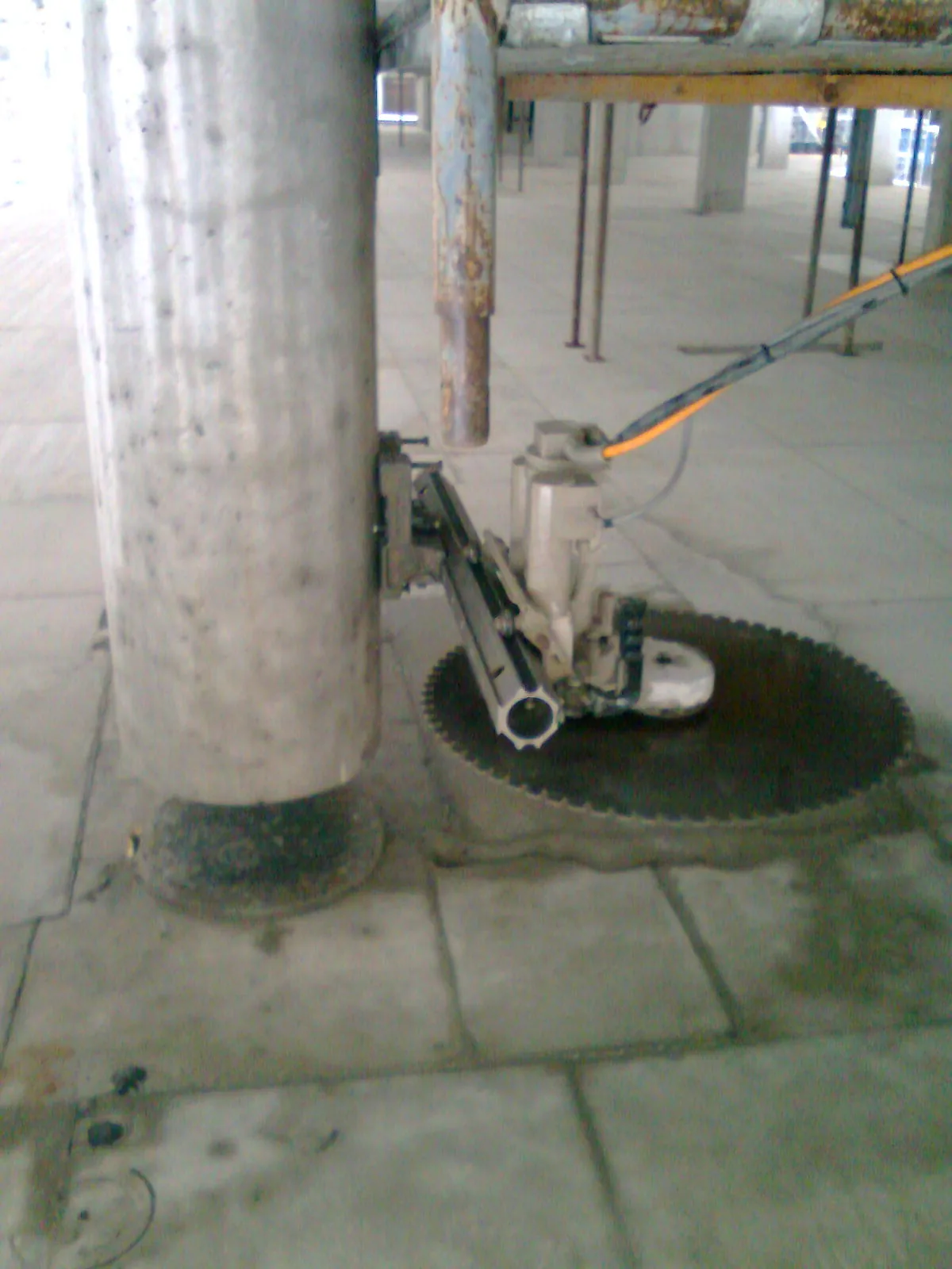 Taglio a Disco Diamantato — EDILSERVICE Taglio a Disco Diamantato — cantiere EDILSERVICE n. 5, Taglio Cemento Armato nel Nord e Centro Italia